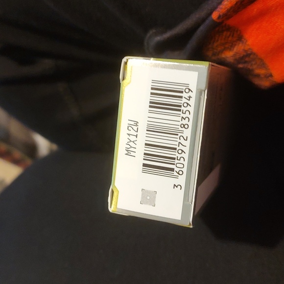 New unopened byebye under eye bags - Picture 3 of 4